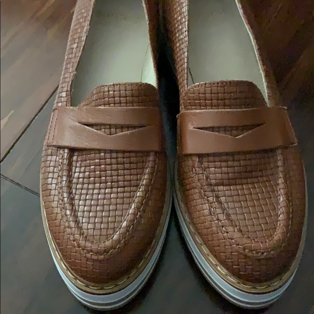 [Summit] White Mountain Bethania Platform Loafer - image 4